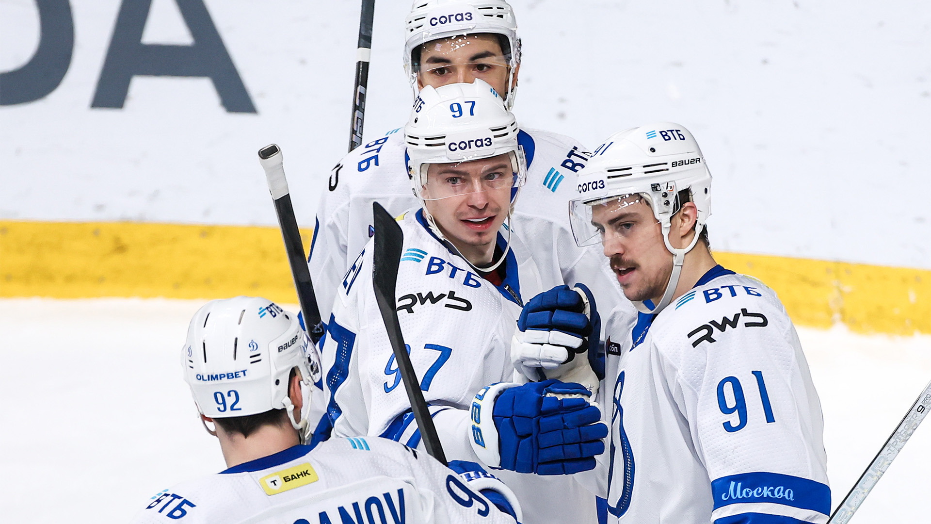 Услада для глаз. «Динамо» сильнее «Трактора»