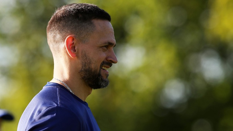 Александру Ахлаткину — 43!