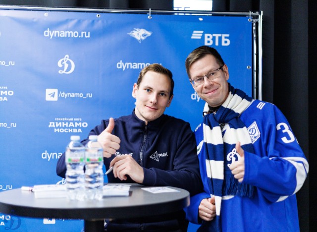 01.11.2025. Автограф-сессия Никиты Иванова и Егора Ахманаева