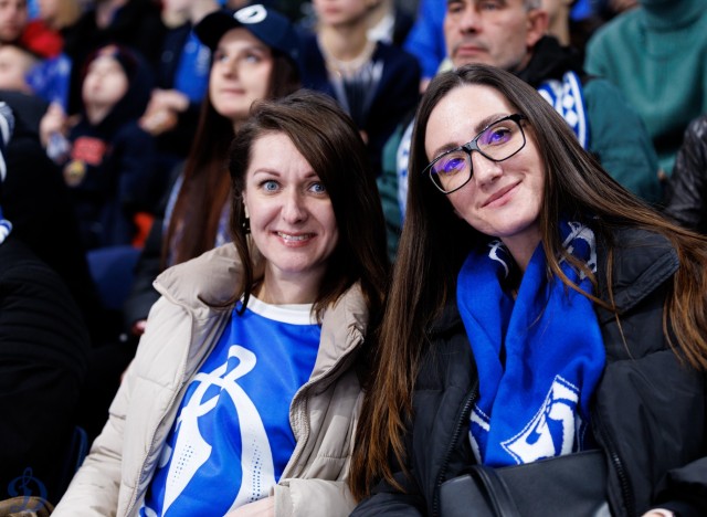 01.11.2025. Трибуны в лицах