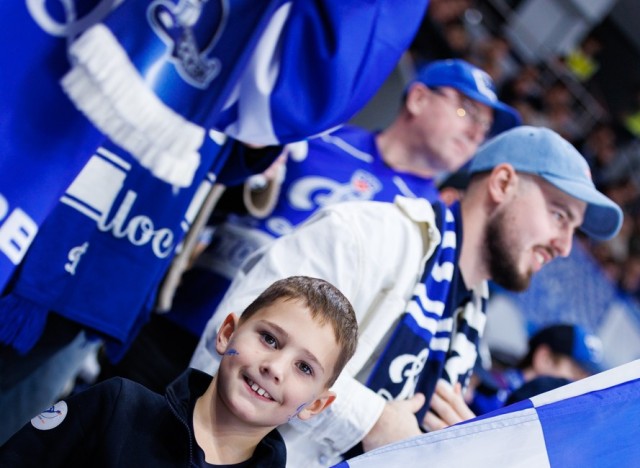 08.11.2025 Трибуны в лицах