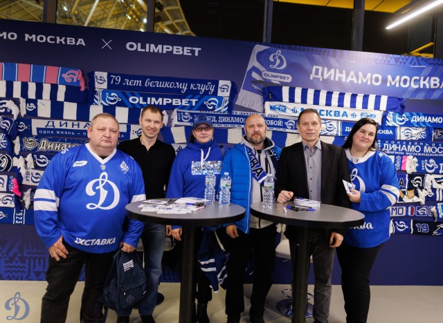 24.11.2025 Автограф-сессия Александра Еременко, Максима Афиногенова, Алексея Терещенко и Сергея Вышедкевича