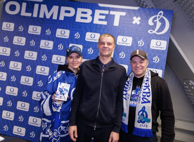 24.11.2025 Автограф-сессия Александра Еременко, Максима Афиногенова, Алексея Терещенко и Сергея Вышедкевича