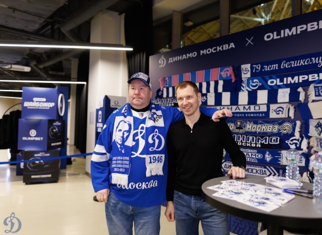 24.11.2025 Автограф-сессия Александра Еременко, Максима Афиногенова, Алексея Терещенко и Сергея Вышедкевича