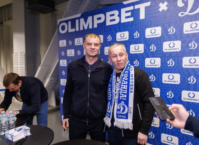 24.11.2025 Автограф-сессия Александра Еременко, Максима Афиногенова, Алексея Терещенко и Сергея Вышедкевича