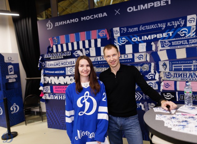 24.11.2025 Автограф-сессия Александра Еременко, Максима Афиногенова, Алексея Терещенко и Сергея Вышедкевича