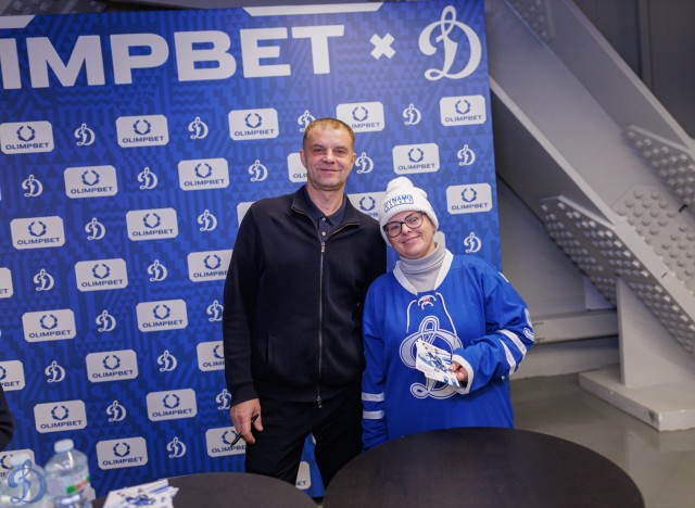 24.11.2025 Автограф-сессия Александра Еременко, Максима Афиногенова, Алексея Терещенко и Сергея Вышедкевича