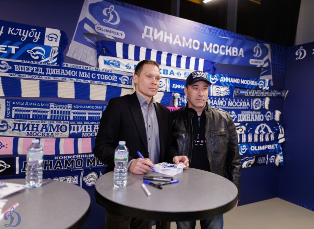 24.11.2025 Автограф-сессия Александра Еременко, Максима Афиногенова, Алексея Терещенко и Сергея Вышедкевича