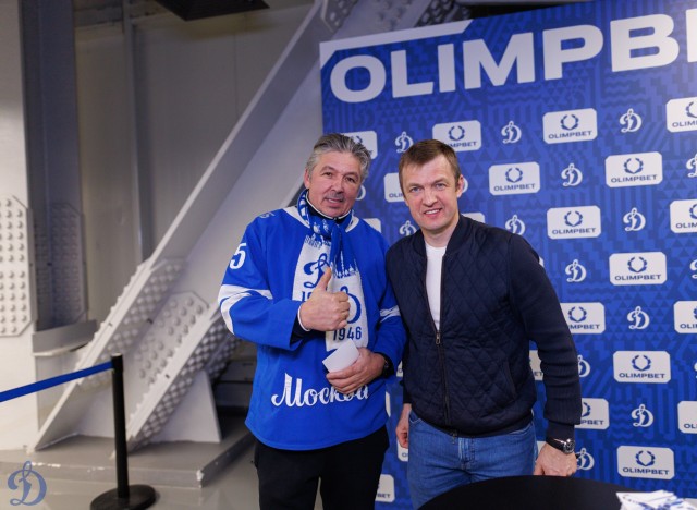 24.11.2025 Автограф-сессия Александра Еременко, Максима Афиногенова, Алексея Терещенко и Сергея Вышедкевича