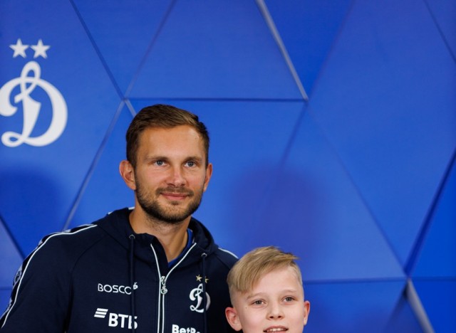 01.03.2026 Автограф-сессия Игоря Лещука