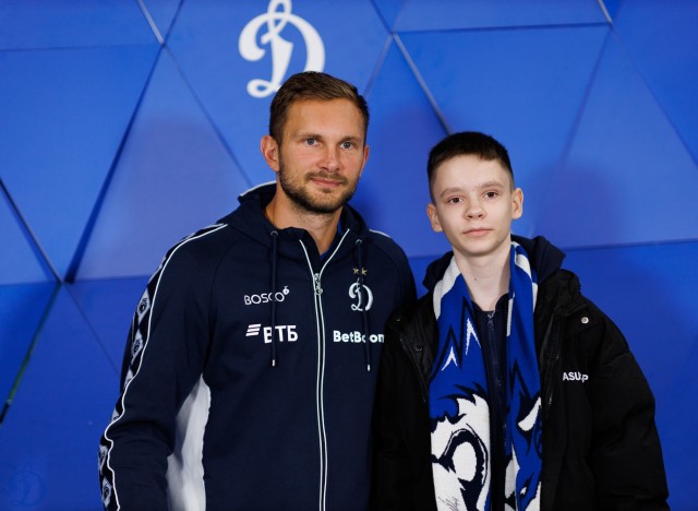 01.03.2026 Автограф-сессия Игоря Лещука