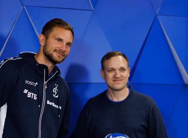 01.03.2026 Автограф-сессия Игоря Лещука