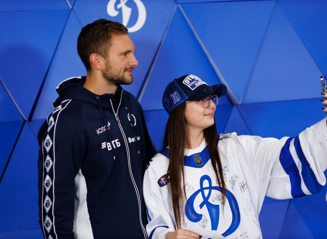 01.03.2026 Автограф-сессия Игоря Лещука