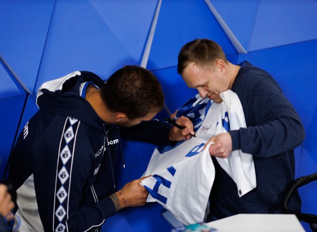 01.03.2026 Автограф-сессия Игоря Лещука