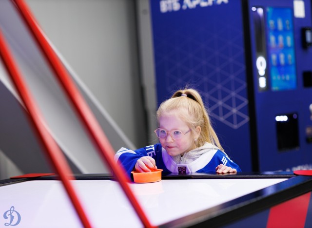 09.03.2026. Трибуны в лицах