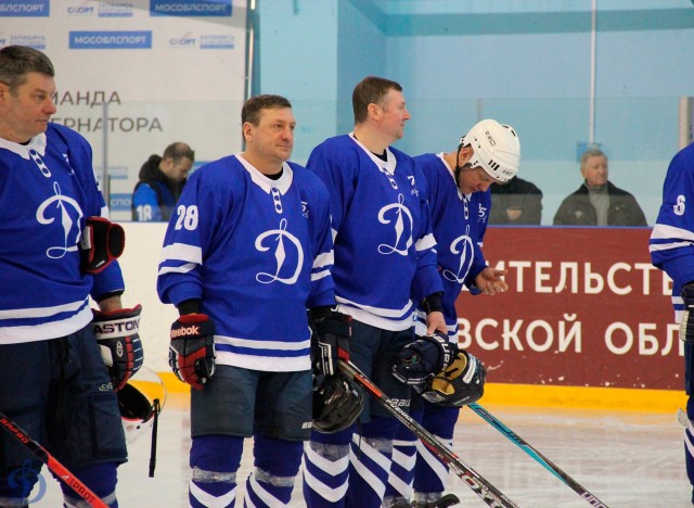 Открытие памятного монумента В.С.Мышкину и матч ветеранов