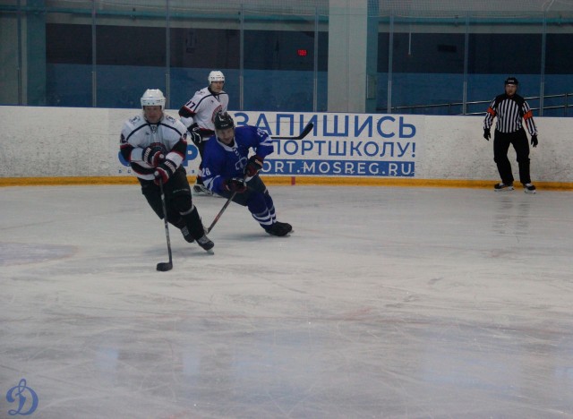 Открытие памятного монумента В.С.Мышкину и матч ветеранов