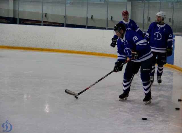 Открытие памятного монумента В.С.Мышкину и матч ветеранов