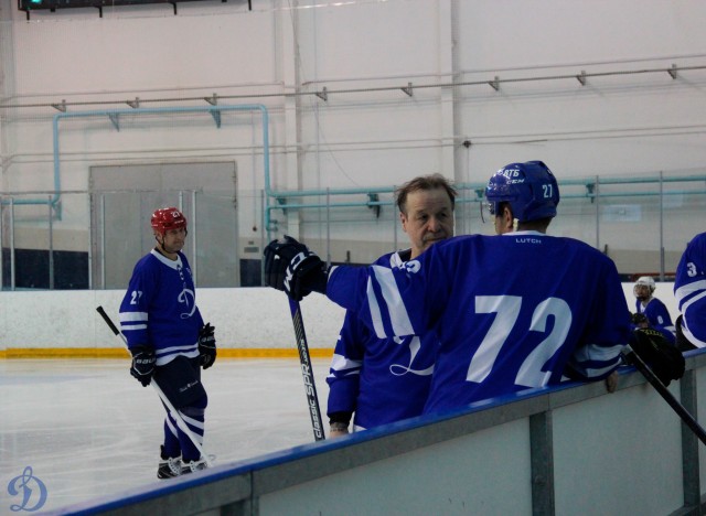 Открытие памятного монумента В.С.Мышкину и матч ветеранов