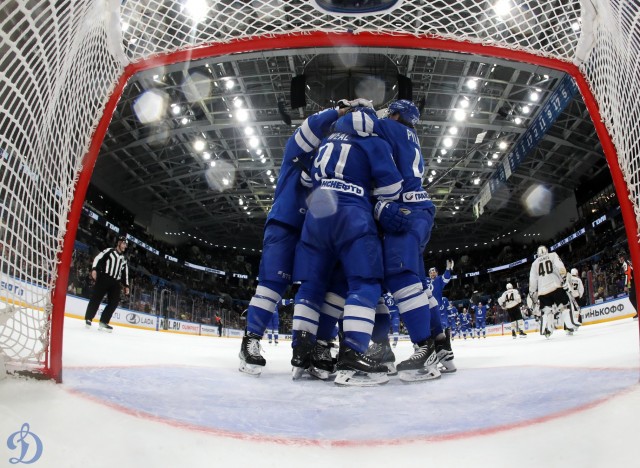 «Динамо» — «Адмирал»