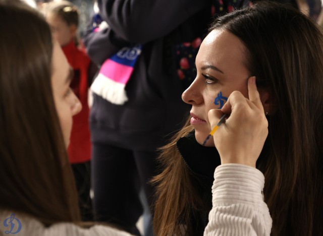 «Динамо» — «Адмирал»