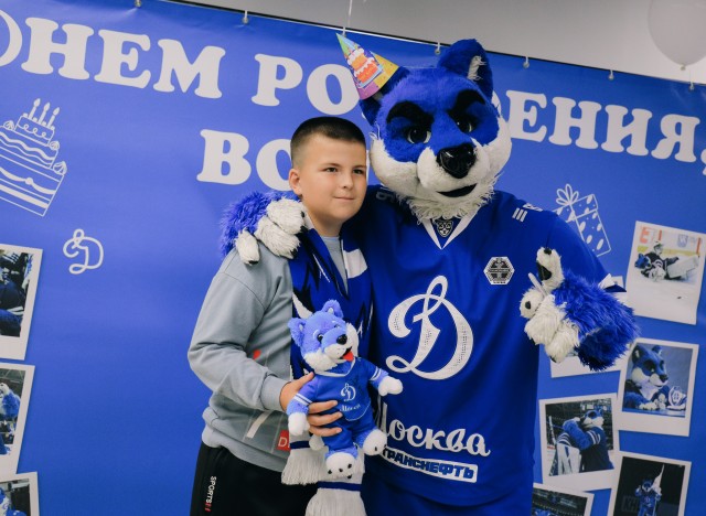 21.08.2024. Автограф-сессия и день рождения волка